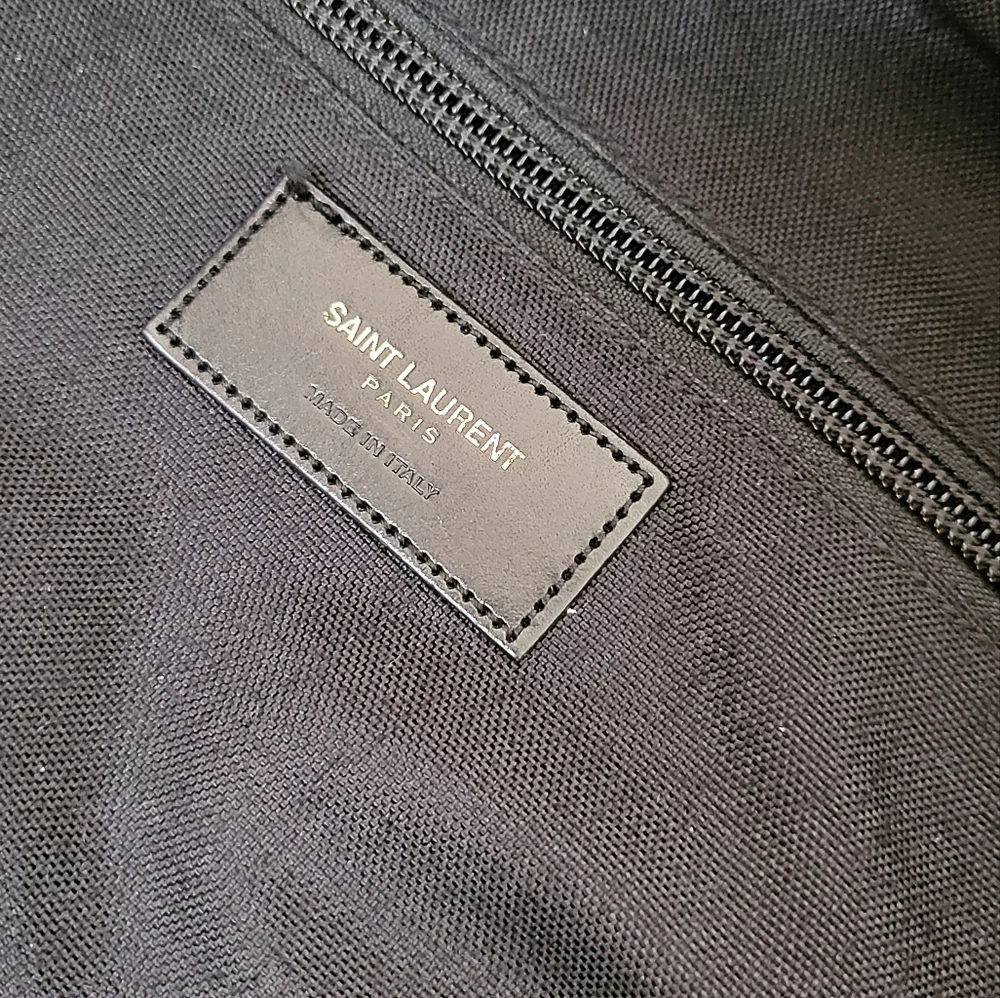 Saint Laurent reposhing this